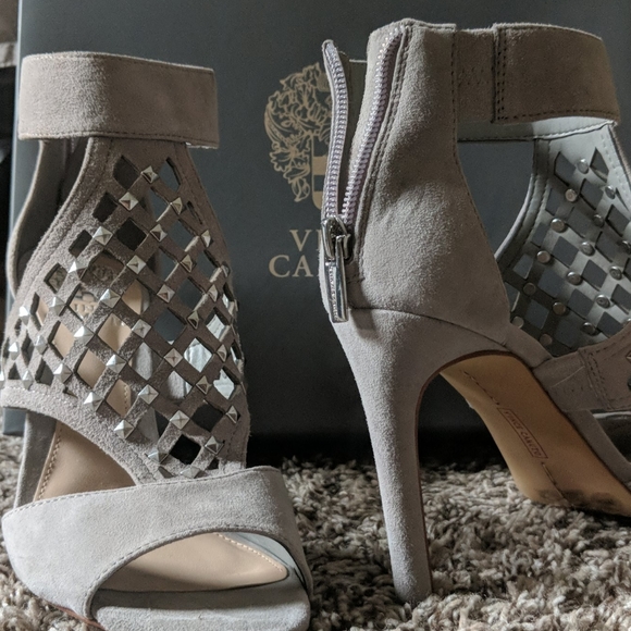 Suede peep toe pumps - Picture 2 of 4